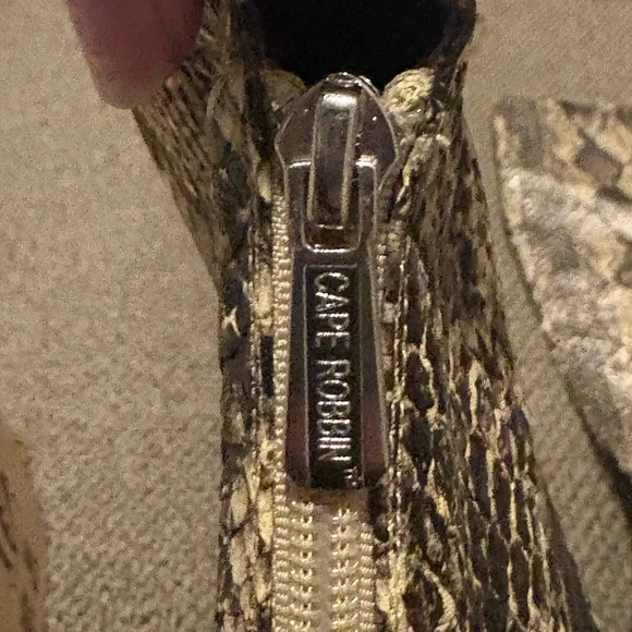 Cape Robbin Snakeskin Pattern Boots Size 9 - Picture 4 of 7